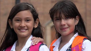 İspanyol kız öğrenciler