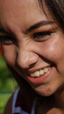 Heyecanlı bir gencin