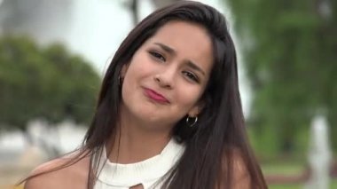 Kadın Teen eğleniyor