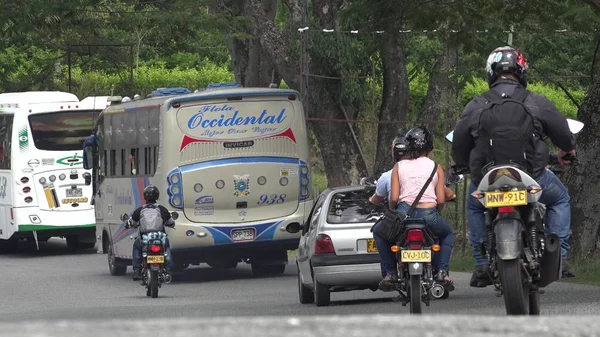 Colombia Tráfico Motos Coches Autobuses — Foto de Stock