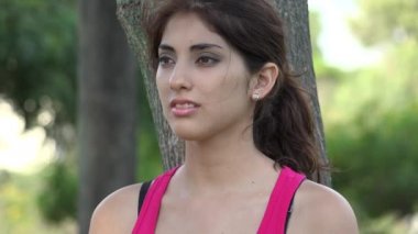 Şaşırtan veya şok genç kadın