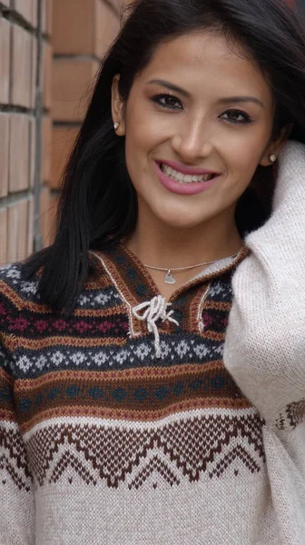 Güzel Perulu İspanyol kadın