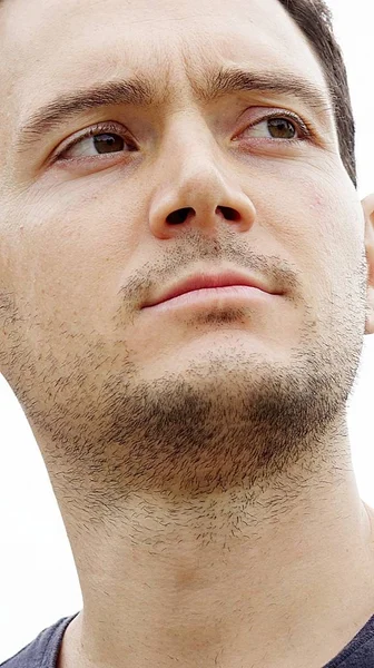 Pensamiento masculino italiano sin afeitar — Foto de Stock
