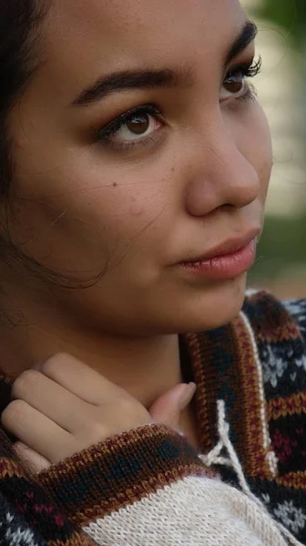 Une personne sérieuse adolescent — Photo