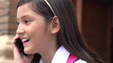 Çocuk kullanarak telefon