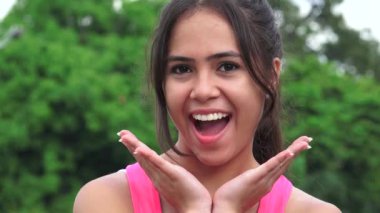 Huşu içinde kadın İspanyol Teen şaşırttı