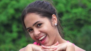 Çok kadın İspanyol Teen