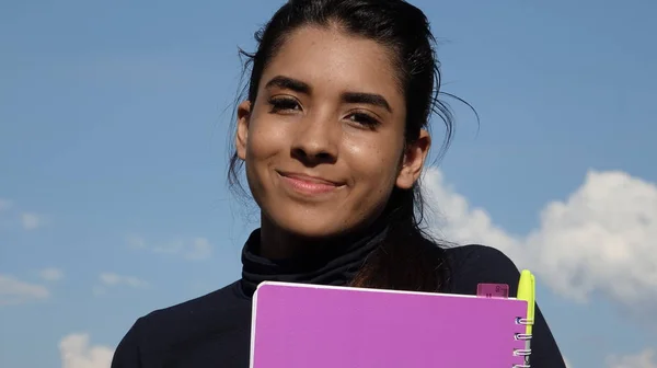 Giovane Colombiana Ragazza Studente — Foto Stock