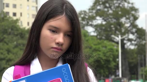 Minoria menina estudante e tristeza — Vídeo de Stock