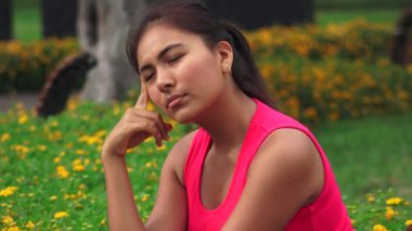 Kadın Teen düşünme