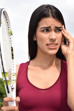 Endişeli kadın atlet