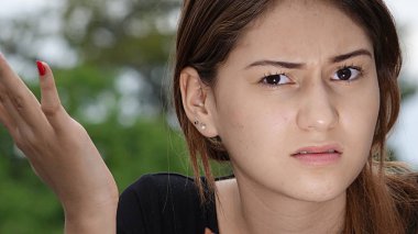 Genç kız karışık