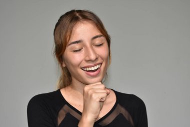 genç kadın şarkı