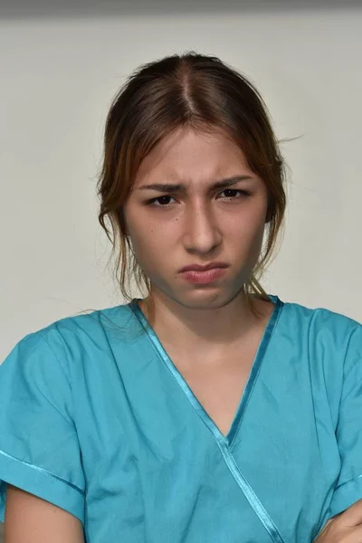 Nieszczęśliwy młody kobieta pielęgniarka — Zdjęcie stockowe