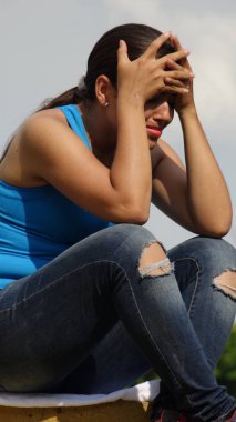 Güzel genç ve umutsuzluk