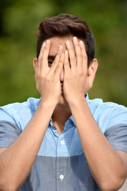 Utanç verici bir İspanyol Genç