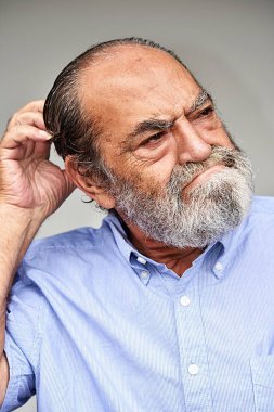 Adam ve karışıklık