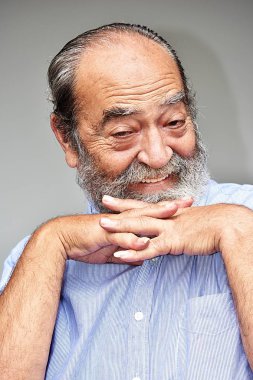 Çeşitli büyükbaba portre