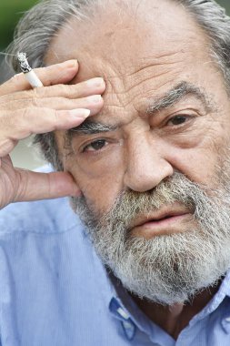 Latin erkek yasaktır