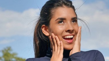 Yaratıcı kadın genç