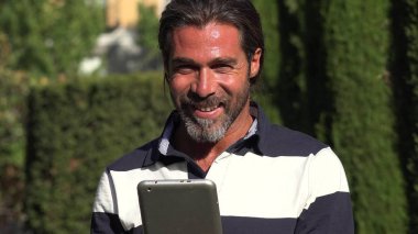 Avrupa erkek kullanarak Tablet