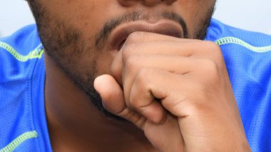 Sakallı erkek ve hastalık