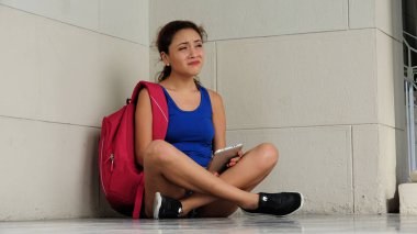 Karışık öğrenci güzel kadın