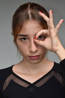 Güzel genç arıyor