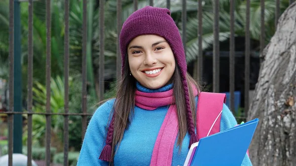Estudante Sorrindo Feminino — Fotografia de Stock