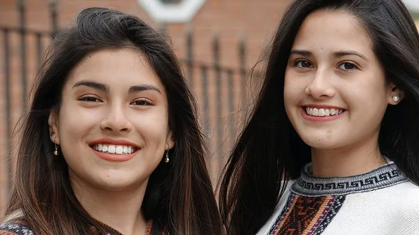 Hermosa mujer y amistad —  Fotos de Stock