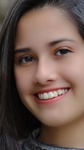 Faccina sorridente di ragazza — Foto Stock