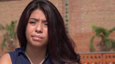 karışık bir genç kız