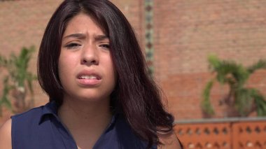 karışık bir genç kız