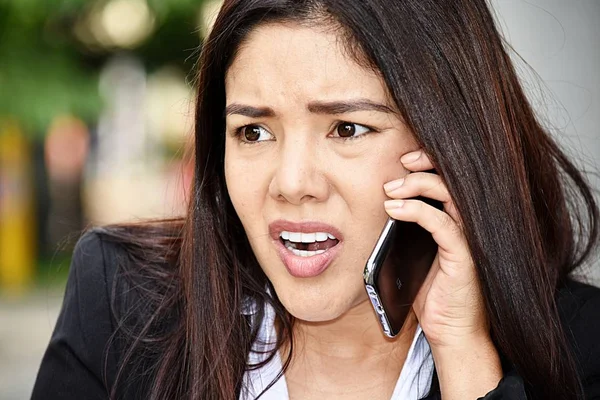 Attractive Business Woman Using Cell Phone And Unhappy — Stock Photo, Image