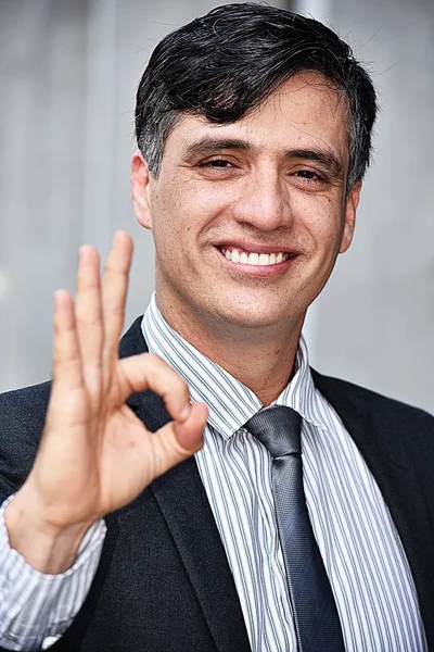 Diverse Business Man And Okay Sign Wearing Suit — Stock Photo, Image