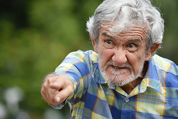 歳の男性と怒り — ストック写真