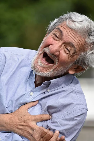 Hombre adulto riendo —  Fotos de Stock