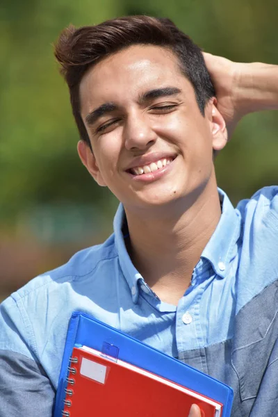 Latino Boy Student e Felicidade — Fotografia de Stock