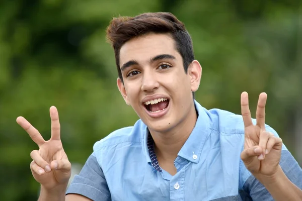 Teenage Male And Peace Sign — Stock Photo, Image
