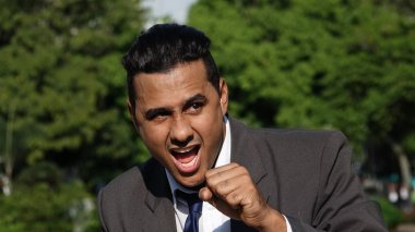 Bir iş dostum şarkı