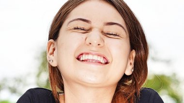 Heyecanlı kız Genç