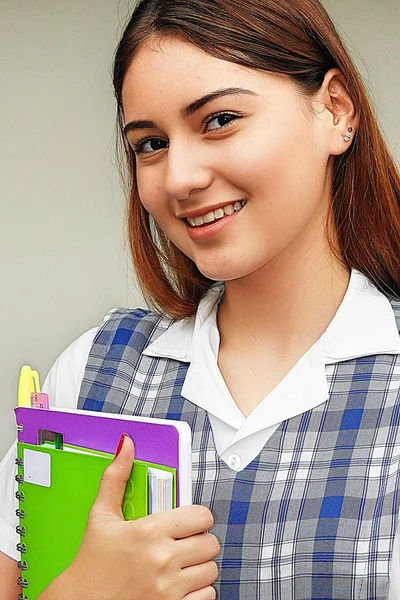 Feliz estudiante femenina — Foto de Stock