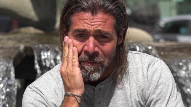 Bir erkek ve depresyon