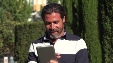 Erkek tablet kullanma