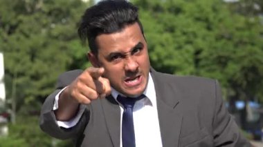 İspanyol iş adamı ve öfke