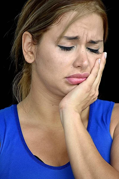 Una Donna Colombiana Stanca — Foto Stock