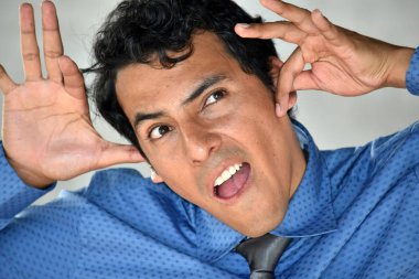 Kravat giyen aptal çeşitli iş adamı