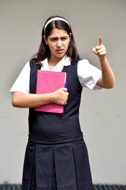 Not Defteri ile deli Katolik Kolombiyalı kişi