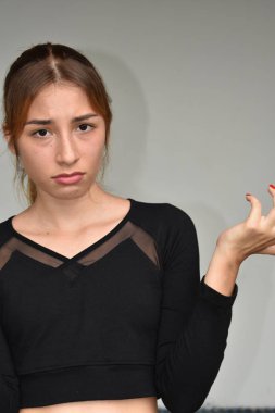 Güzel Kadın ve Karışıklık