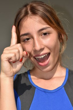 bir fikir olan genç kız